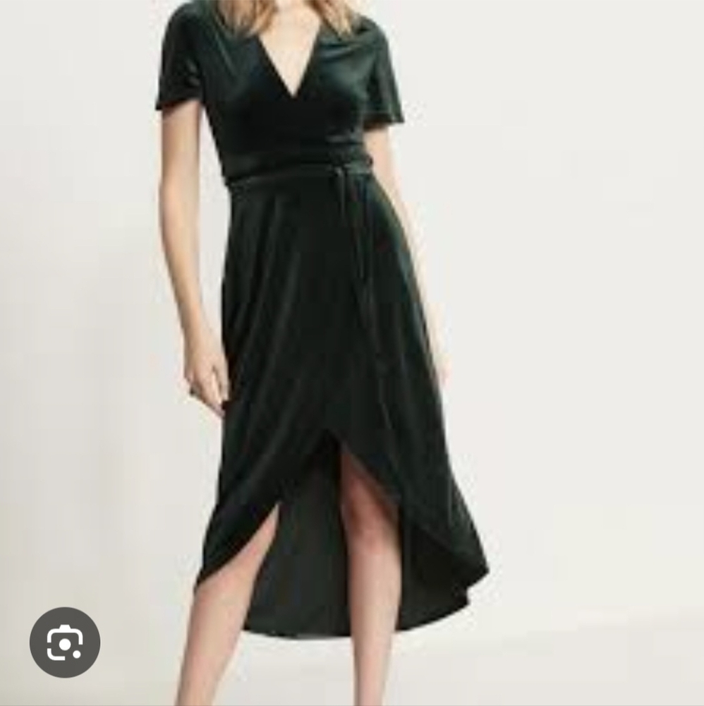Dynamite Green Velvet High-Low Wrap Dress XS
